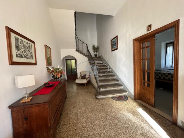 CASA INDIPENDENTE in VENDITA a CASTELFRANCO PIANDISCO' PIANDISCO' CENTRO di 11 vani