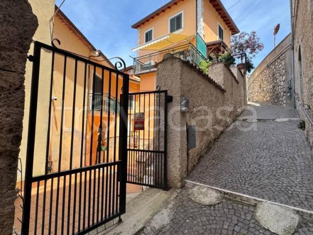 Casa indipendente in vendita a Castello, Roccasecca