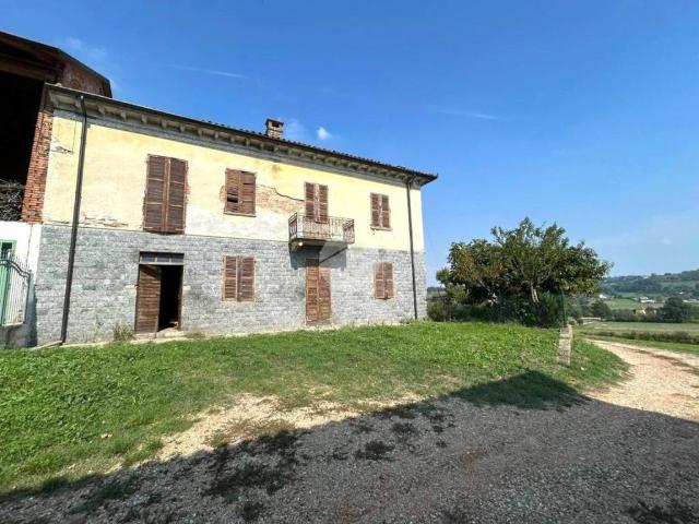 Casa indipendente in vendita a Castell'Alfero AT
