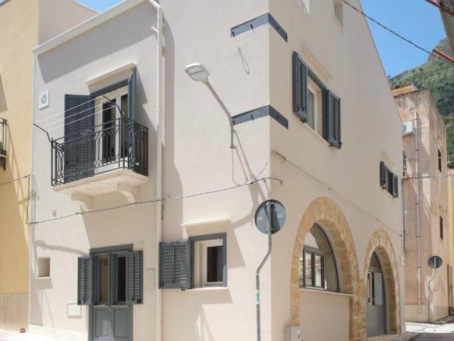 Casa indipendente in vendita a Castellammare del Golfo TP