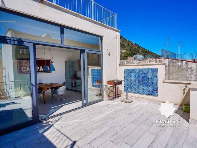 Casa indipendente in vendita a Castellammare del Golfo via Villa Galante, 17