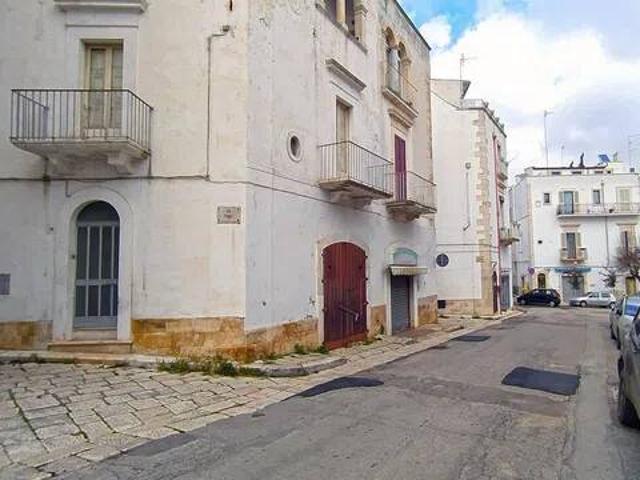 Casa indipendente in vendita a Castellana Grotte BA