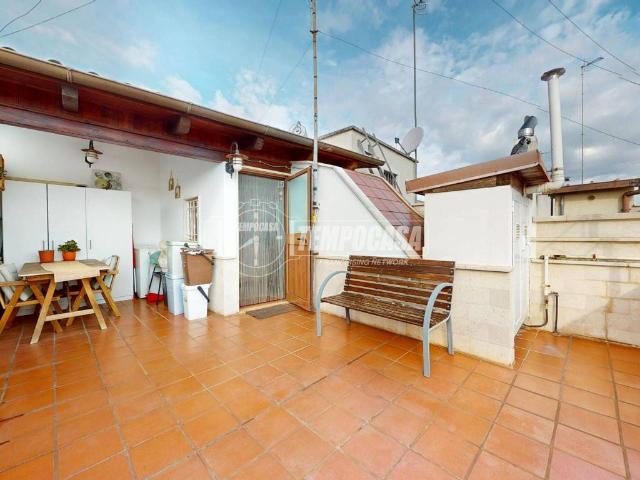 Casa indipendente in vendita a Castellana Grotte BA