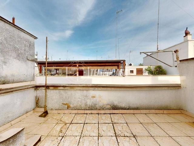 Casa indipendente in vendita a Castellana Grotte BA