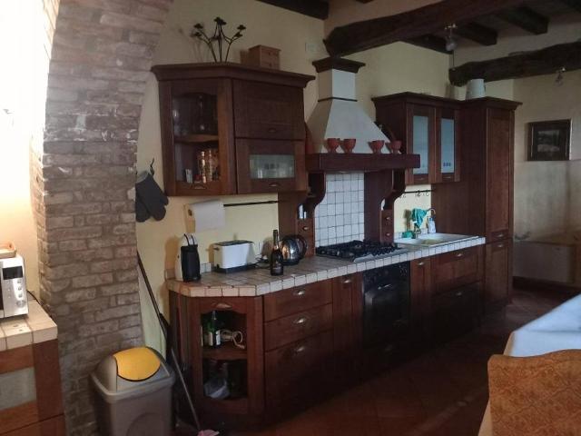 Casa indipendente in vendita a Castell'Arquato PC