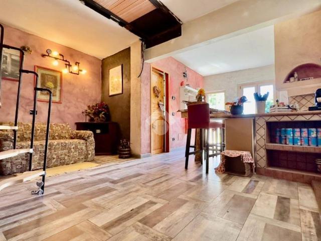 Casa indipendente in vendita a Castelletto d'Orba AL