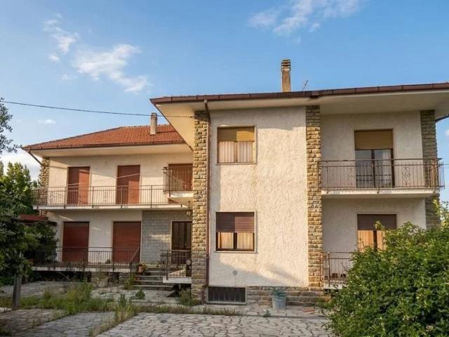Casa indipendente in vendita a Castelletto Uzzone CN