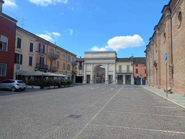 Casa indipendente in vendita a Castelleone CR