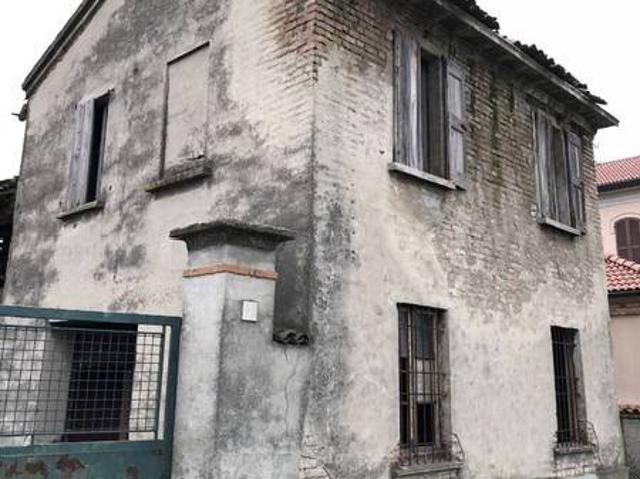 Casa indipendente in vendita a Castelleone CR