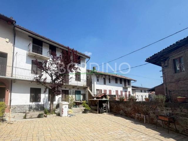 Casa indipendente in vendita a Castellinaldo d'Alba CN