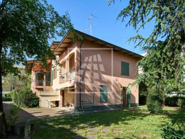 Casa indipendente in vendita a Castelnovo di Sotto RE