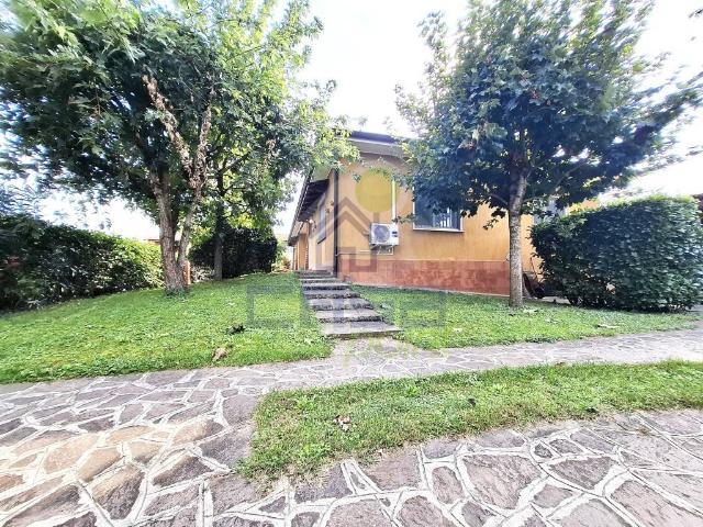 Casa indipendente in vendita a Castelnuovo Bocca d'Adda LO
