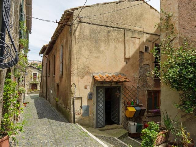 Casa indipendente in vendita a Castelnuovo di Porto RM