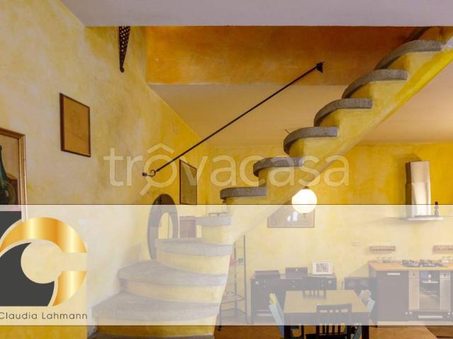 Casa indipendente in vendita a Castelnuovo di Porto via Umberto I