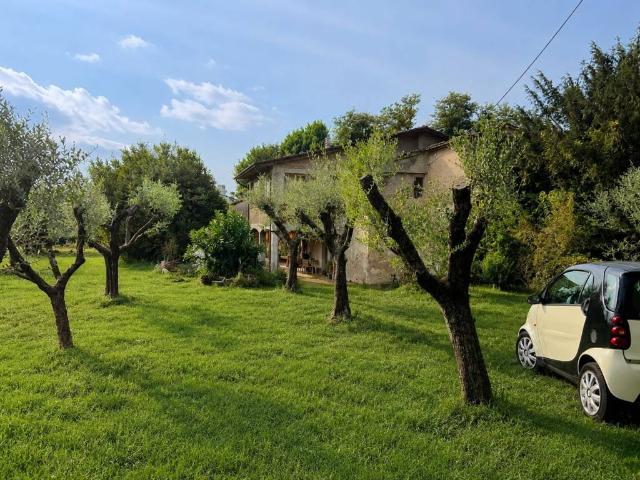 Casa indipendente in vendita a Castelnuovo Magra SP