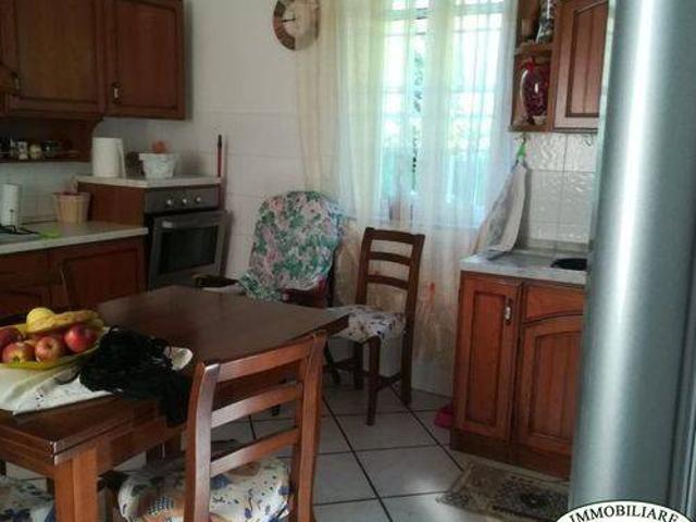 Casa indipendente in vendita a Castelnuovo Magra SP