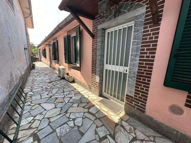 Casa indipendente in vendita a Castelnuovo Magra SP