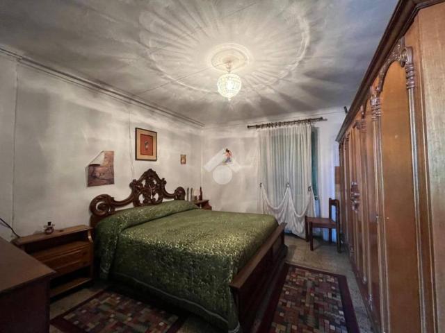 Casa indipendente in vendita a Castelnuovo Nigra via Ubertallo, 6
