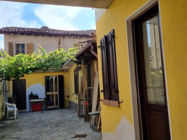 Casa indipendente in vendita a Castelnuovo Scrivia AL
