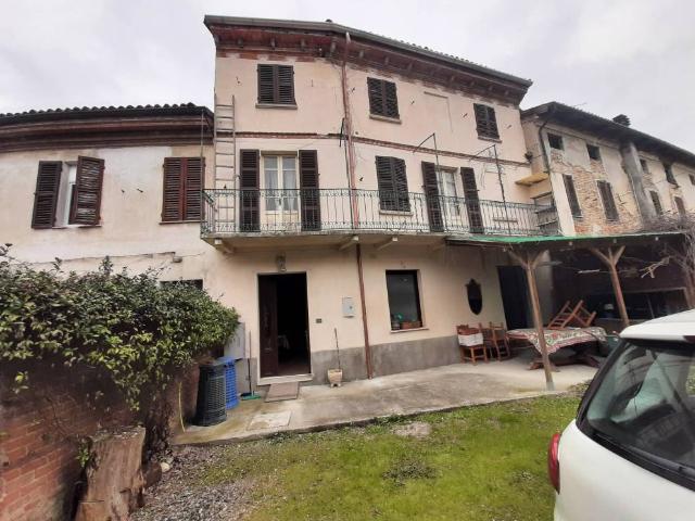 Casa indipendente in vendita a Castelspina AL