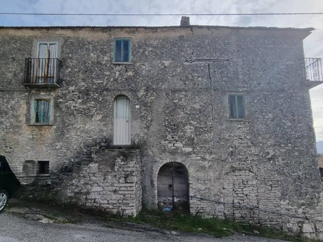 Casa indipendente in vendita a Castelpetroso IS