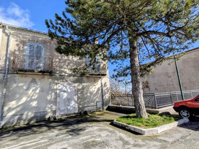Casa indipendente in vendita a Castelpetroso IS
