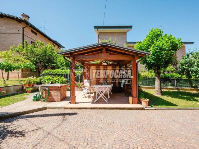 Casa indipendente in vendita a Castelvetro di Modena MO