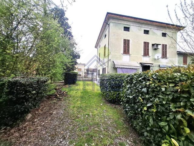 Casa indipendente in vendita a Castelvetro Piacentino PC