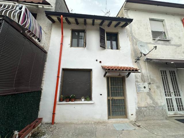 Casa indipendente in vendita a Castelverde CR