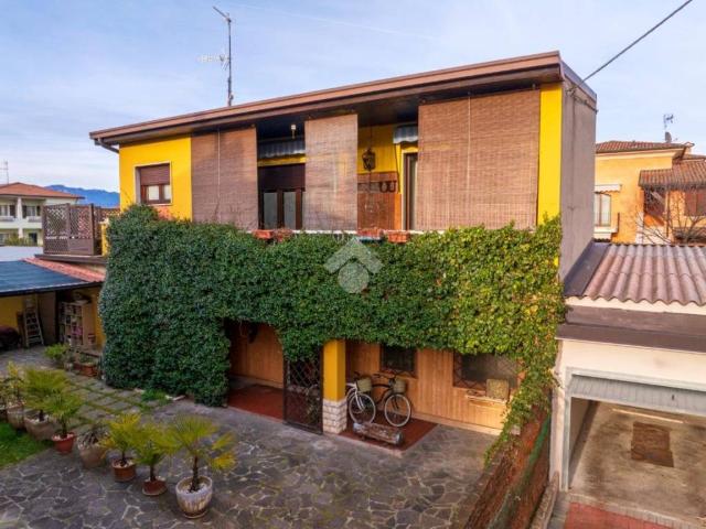 Casa indipendente in vendita a Castenedolo BS