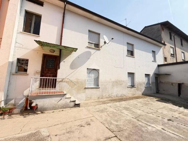 Casa indipendente in vendita a Castiglione d'Adda LO