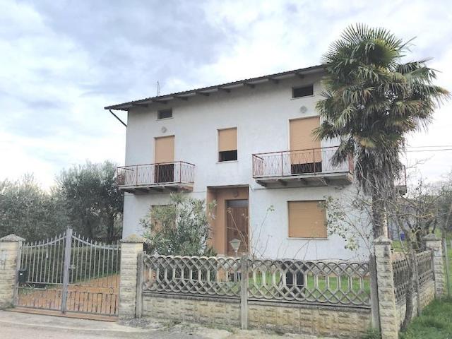 Casa indipendente in vendita a Castiglione Del Lago