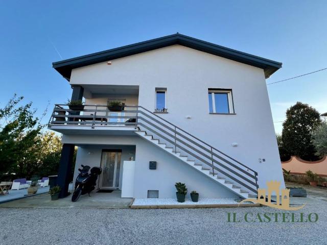 Casa indipendente in vendita a Castiglione del Lago PG