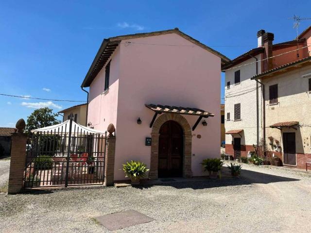 Casa indipendente in vendita a Castiglione del Lago PG