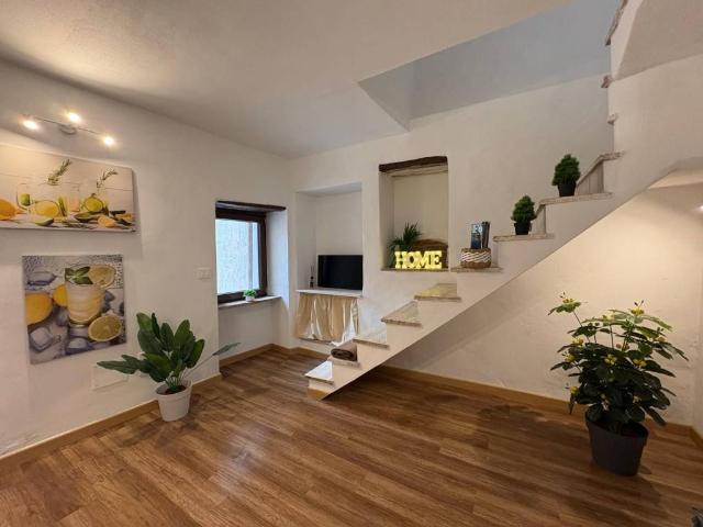 Casa indipendente in vendita a Castiglione del Lago PG