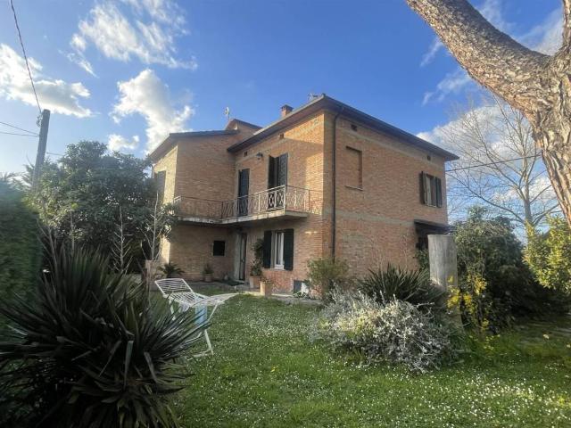 Casa indipendente in vendita a Castiglione del Lago PG