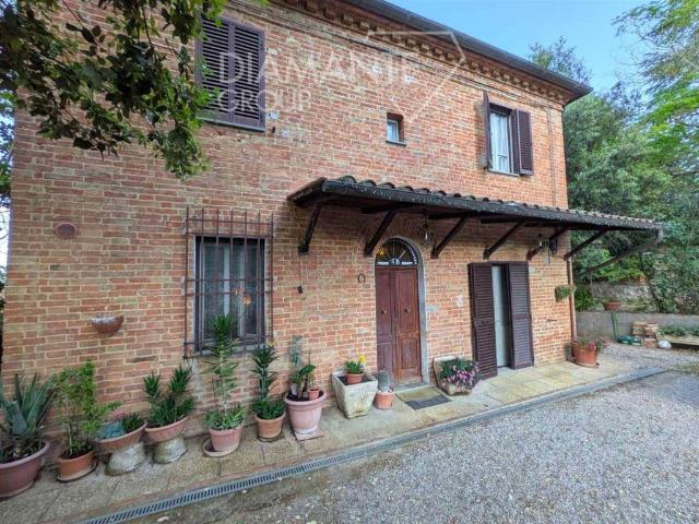 Casa indipendente in vendita a Castiglione del Lago PG