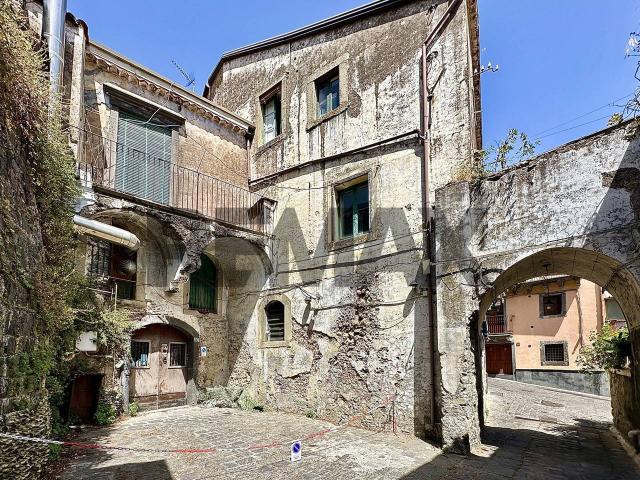 Casa indipendente in vendita a Castiglione Di Sicilia