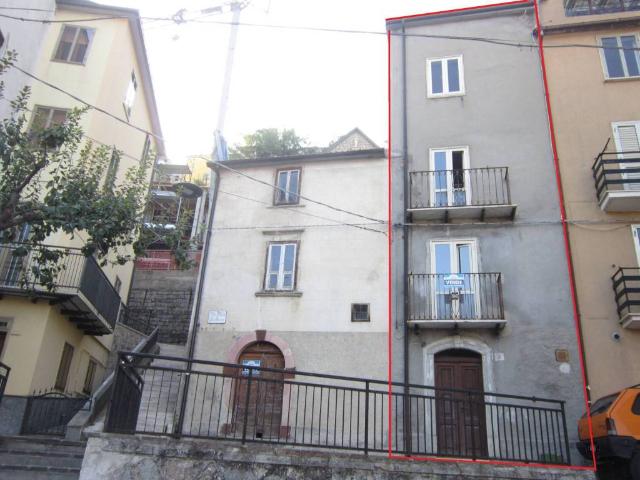 Casa indipendente in vendita a Castiglione Messer Marino CH