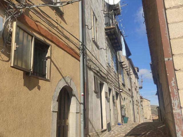 Casa indipendente in vendita a Castiglione Messer Marino CH