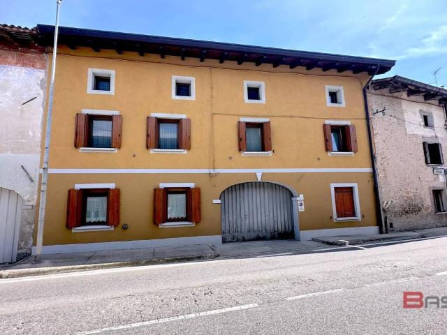 Casa indipendente in vendita a Castions di Strada UD
