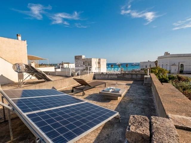 Casa indipendente in vendita a Castrignano del Capo LE