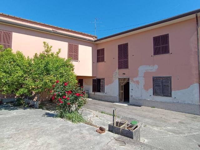 Casa indipendente in vendita a Ceccano FR