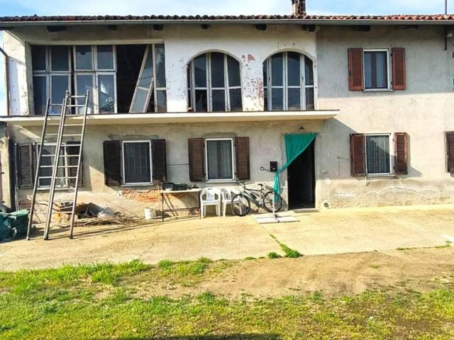 Casa indipendente in vendita a Cellarengo AT