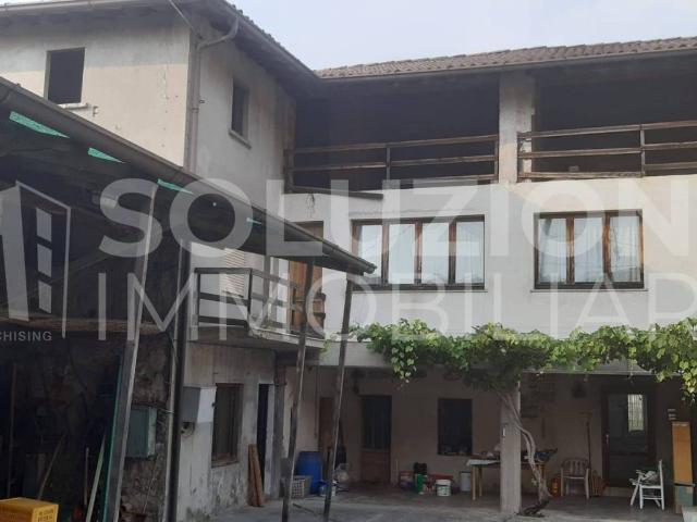 Casa indipendente in vendita a Cene BG