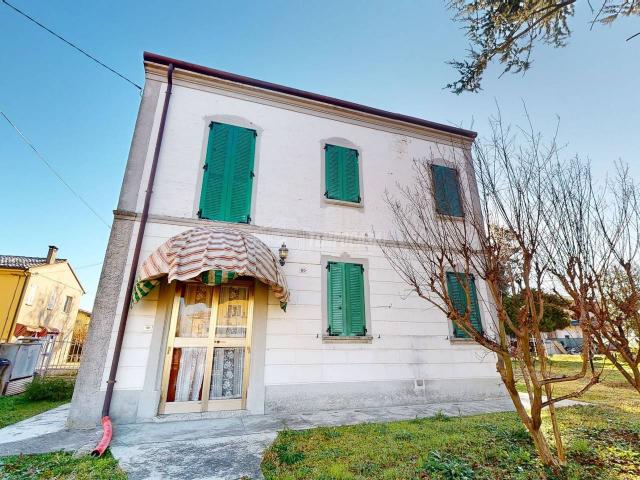 Casa indipendente in vendita a Cento