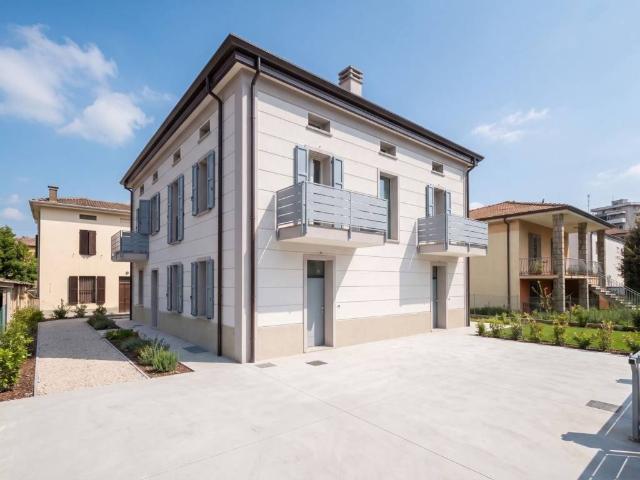 Casa indipendente in vendita a Cento FE