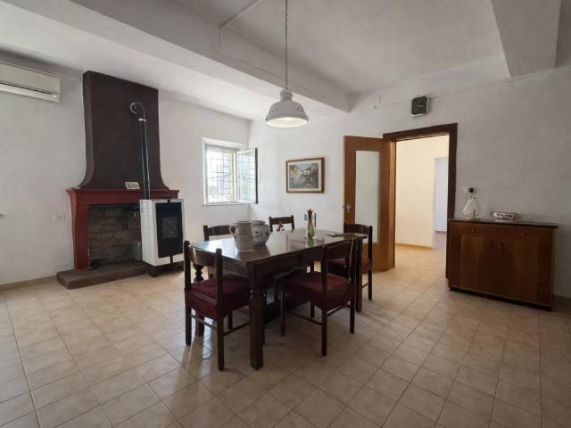 Casa indipendente in vendita a Cento FE