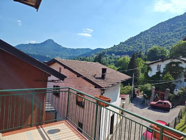 Casa indipendente in vendita a Centro Valle Intelvi CO