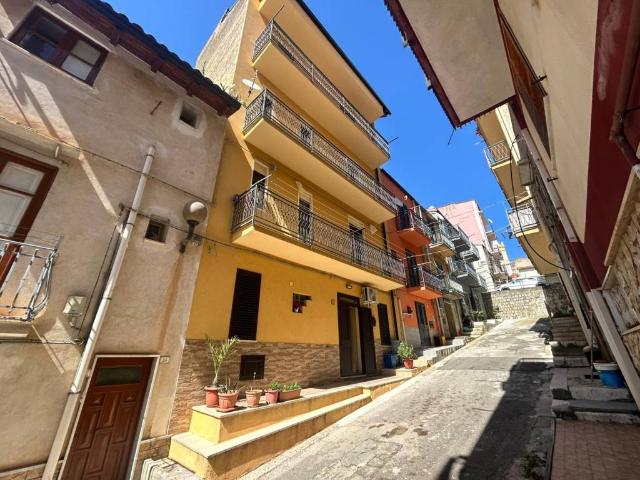 Casa indipendente in vendita a Cerda PA